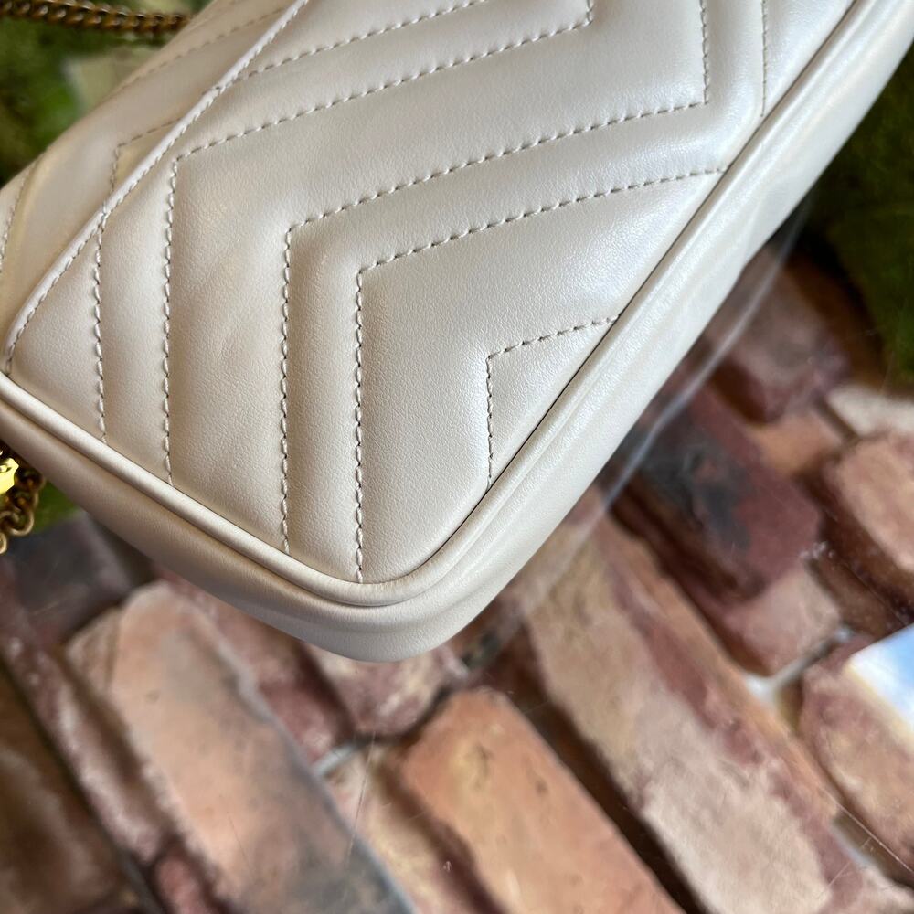 GUCCI Mini GG Marmont White Matelassé Calfskin Leather Shoulder Bag - Picture 10 of 11